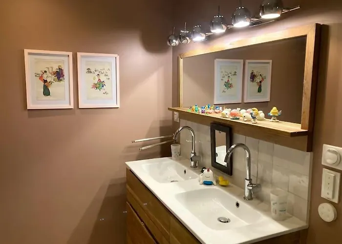 Magnifique Proche Tour Eiffel *