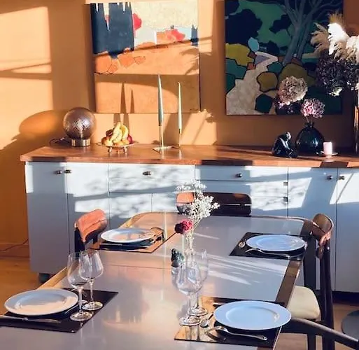 Magnifique Proche Tour Eiffel Paris