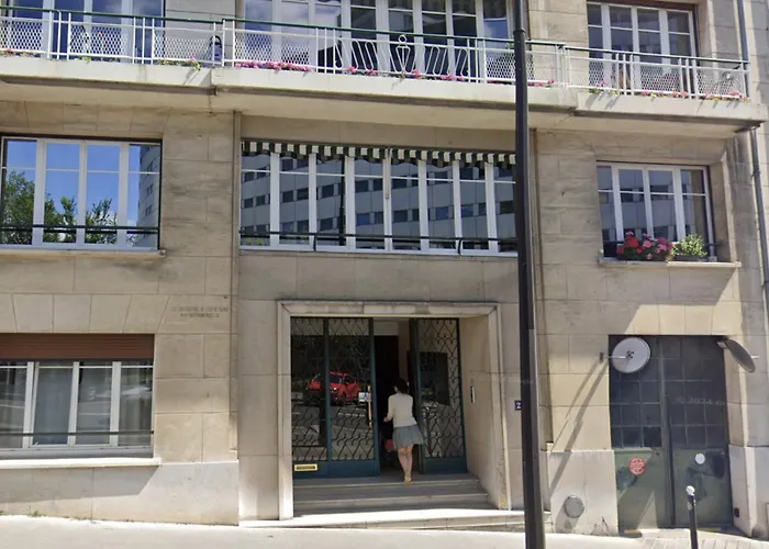 Magnifique Proche Tour Eiffel